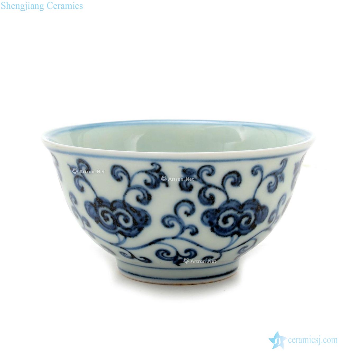 Xuande blue and white flower green-splashed bowls