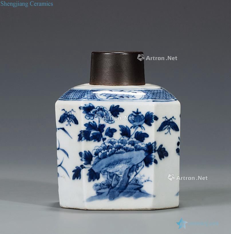 Blue and white flower grain tank cap