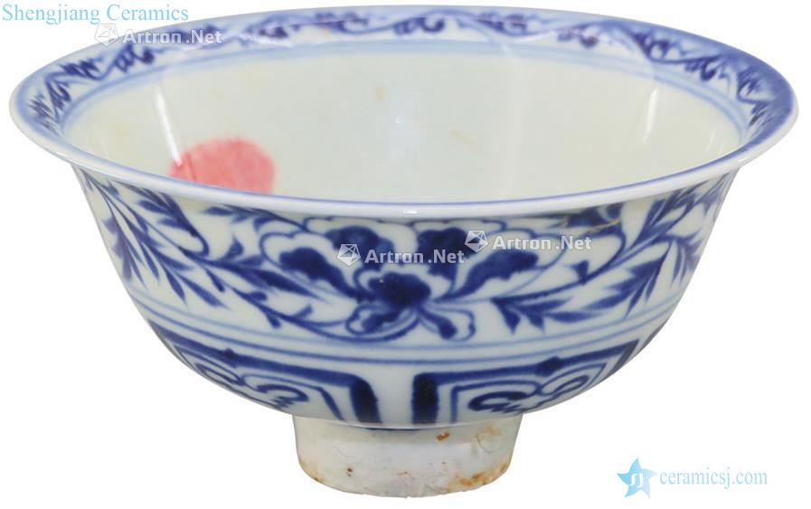 Ming Blue and white tie green-splashed bowls