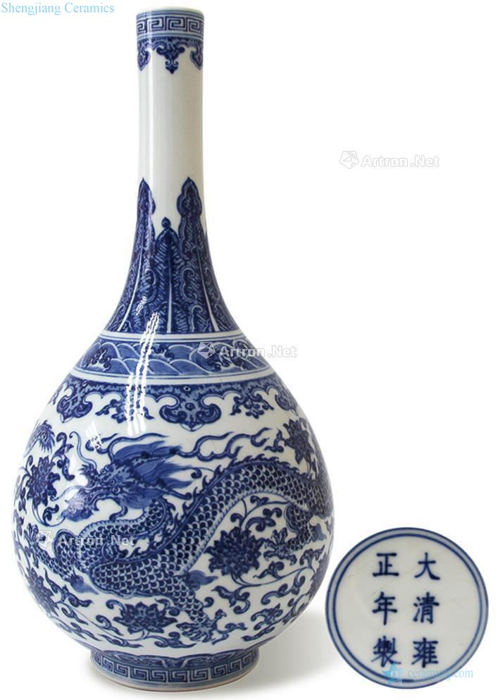 qing Blue and white flower dragon gall bladder