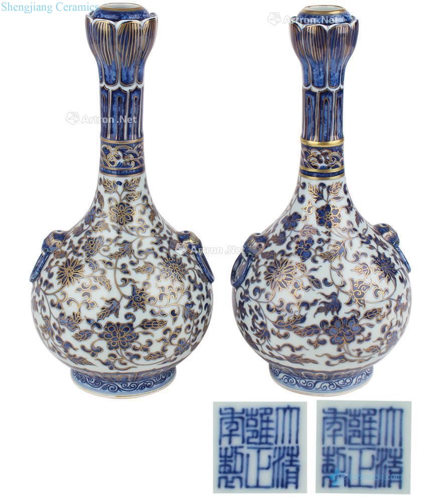Qing dynasty blue and white colour earrings the flask