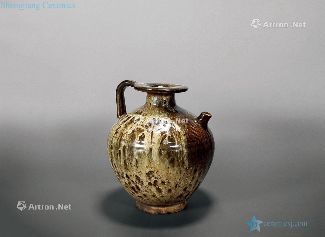 The southern song dynasty variable glaze ewer