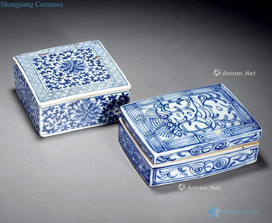 qing Blue and white pattern around branches cover box (2)