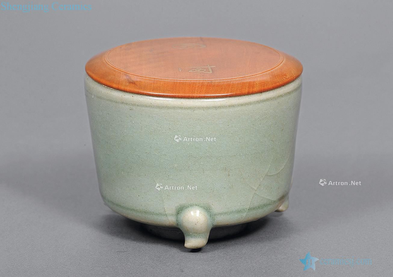 Ming Green glaze three small furnace