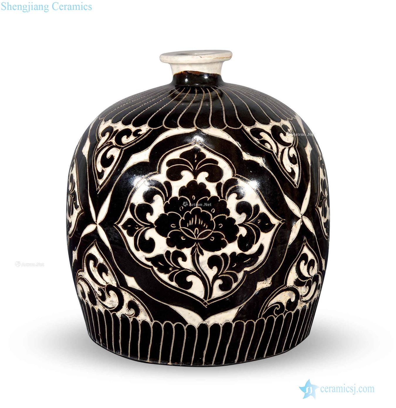 Song cizhou carved flower spit lu bottle