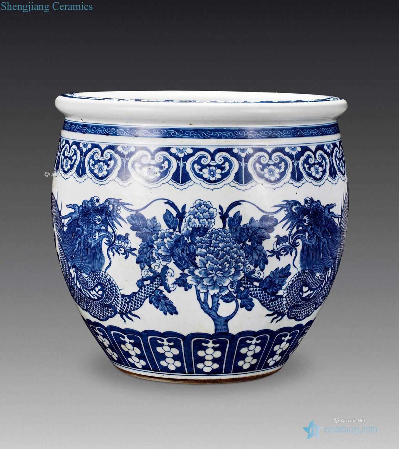qing Blue and white dragon wear peony lines drawn cylinder