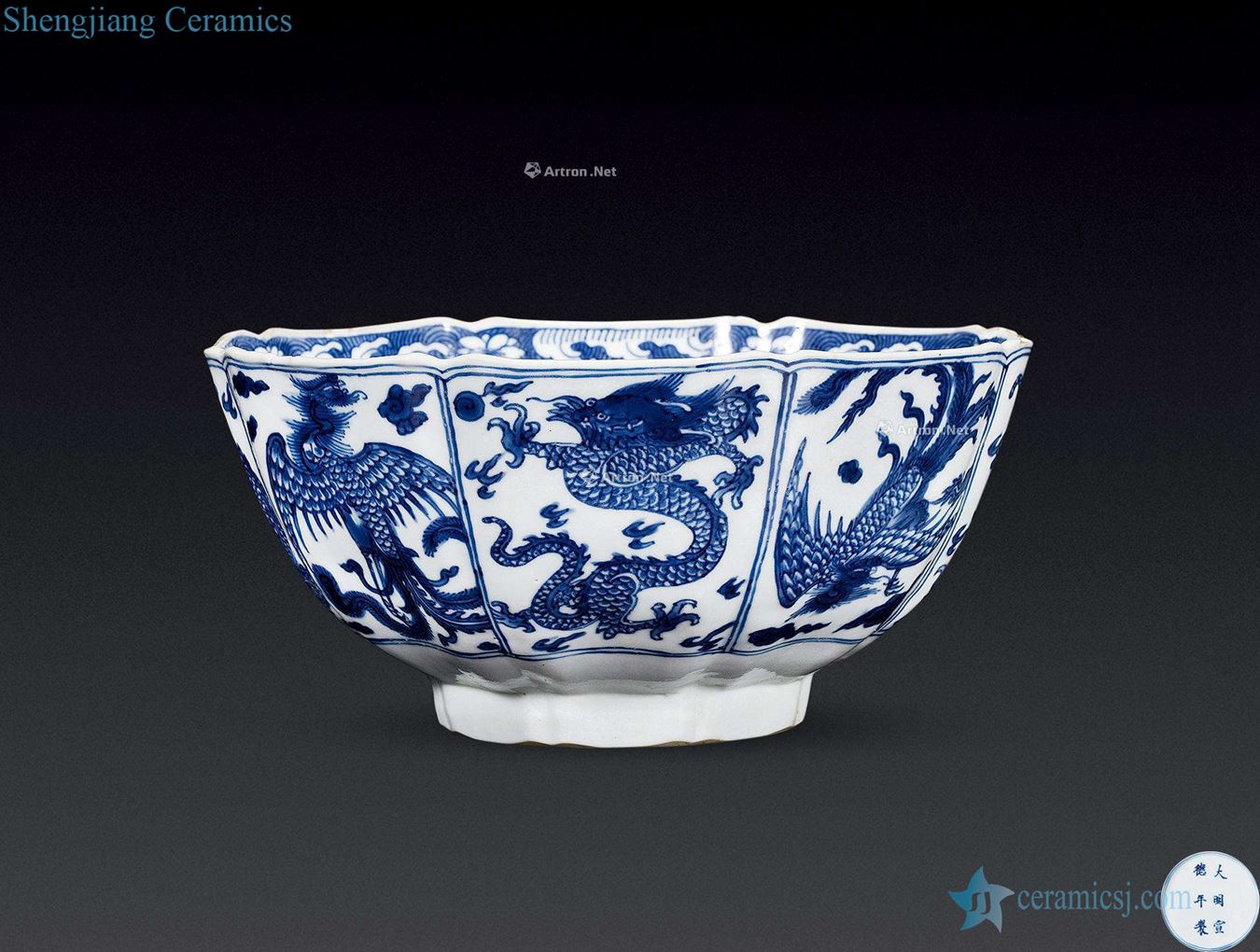 In the 18th century Blue and white eight arrises longfeng grain big bowl