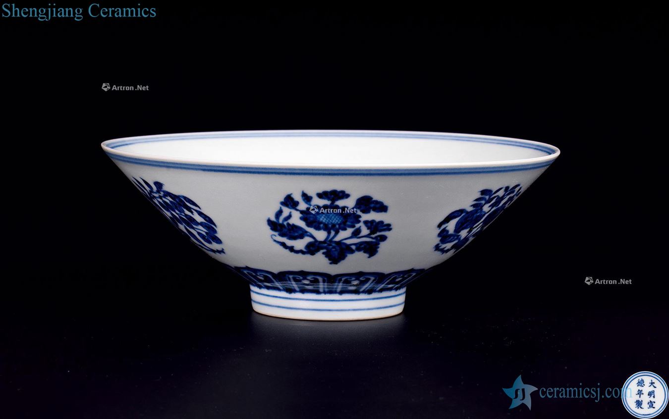 In the early qing Blue and white four seasons flower hat to bowl