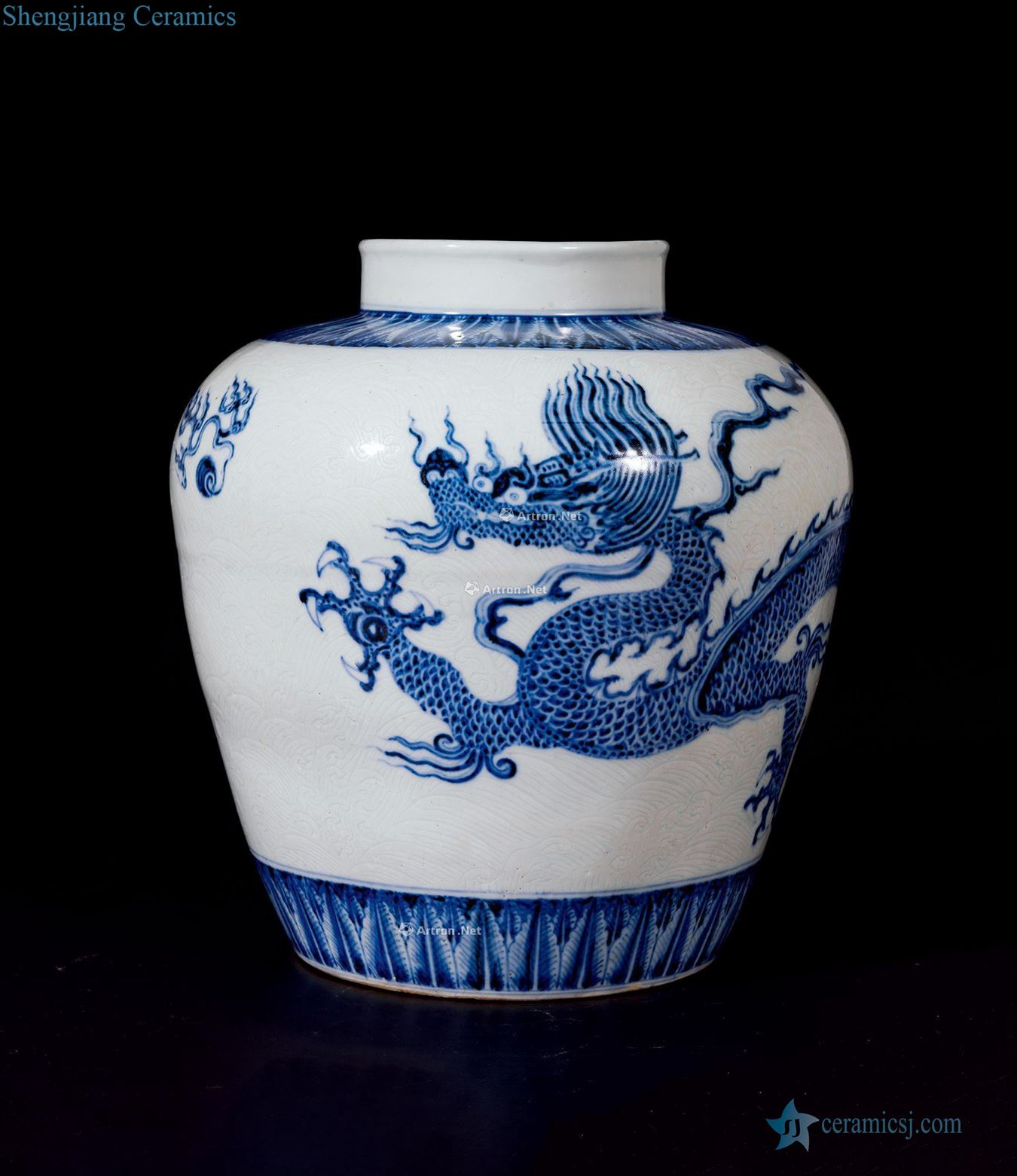 Ming yongle Blue and white line in the dragon cast bead sea grain tank dark