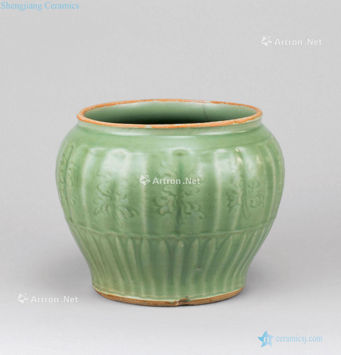 The yuan dynasty (1271-1368), longquan celadon flower grain melon leng cans
