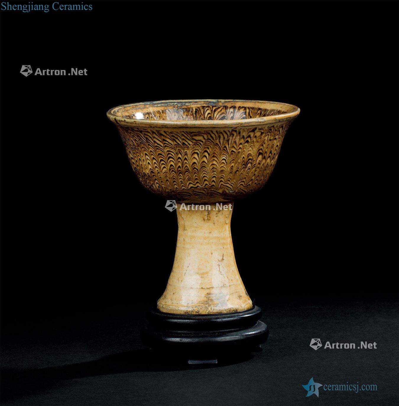 Northern song dynasty (960-1127), twisted placenta footed cup