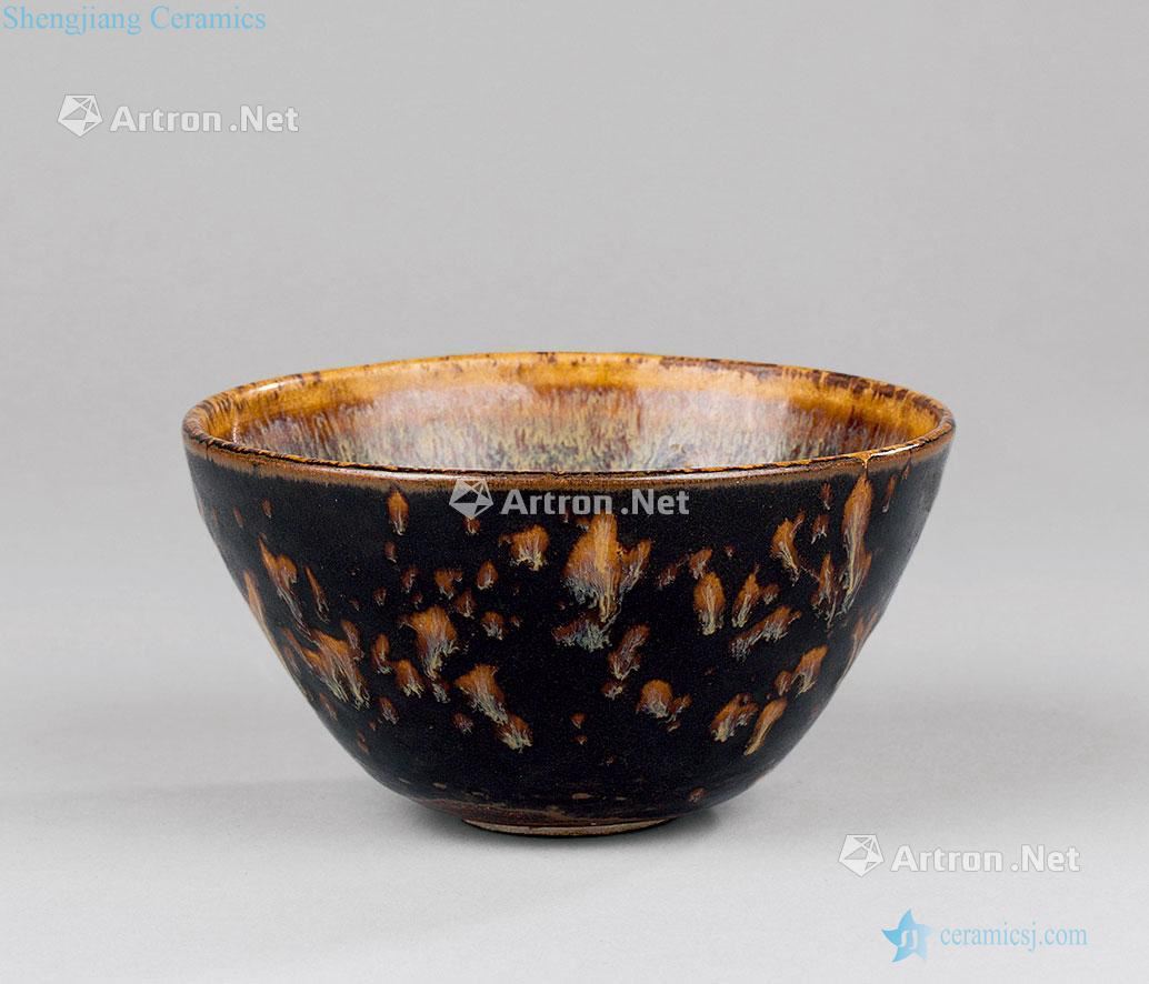 The song dynasty (960-1279), hawksbill temmoku glaze teacup