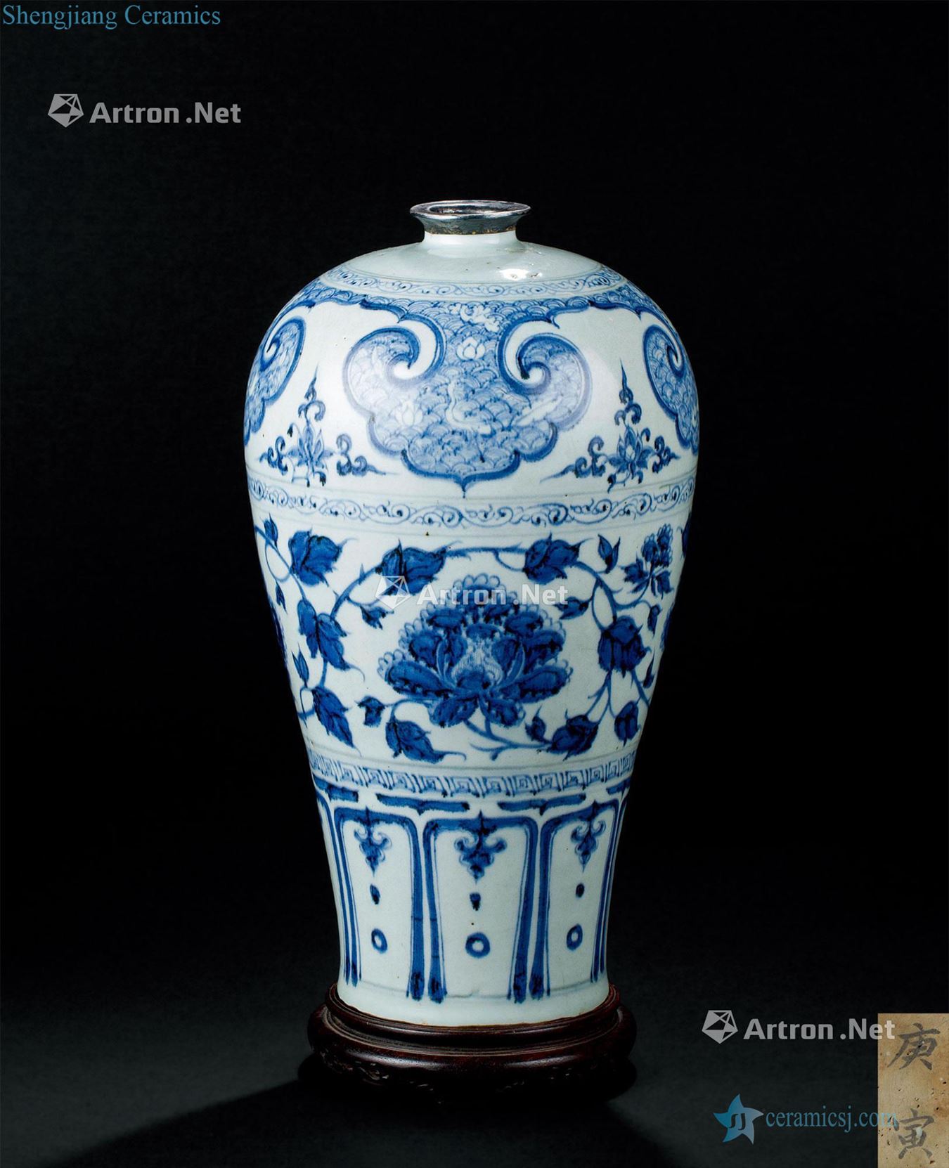 The yuan dynasty (1271-1368) blue and white peony lianchi grain mei bottle