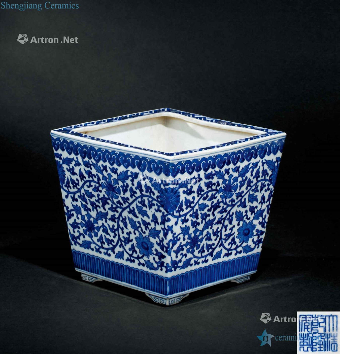 Qing emperor qianlong (1736-1796) blue and white tie up branch grain square pot flowers