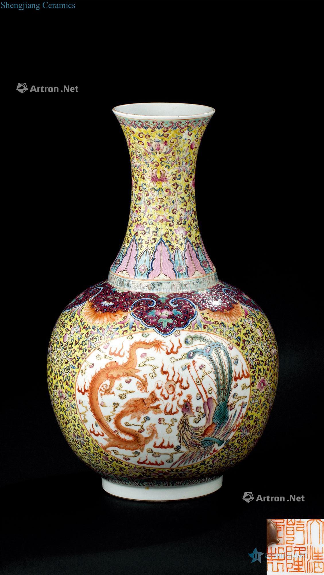 In the qing dynasty (1644-1911), pastel in extremely good fortune of the reward bottle