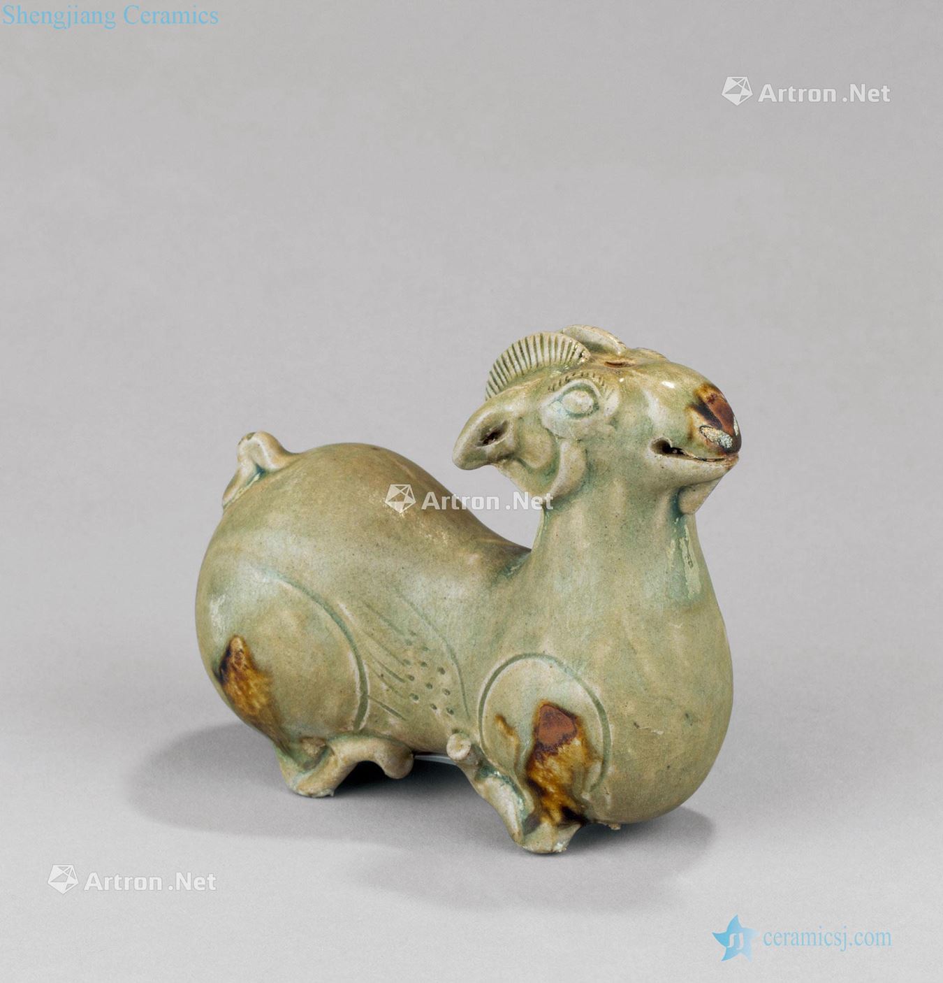 Jin dynasty (265-420), the kiln lying sheep furnishing articles