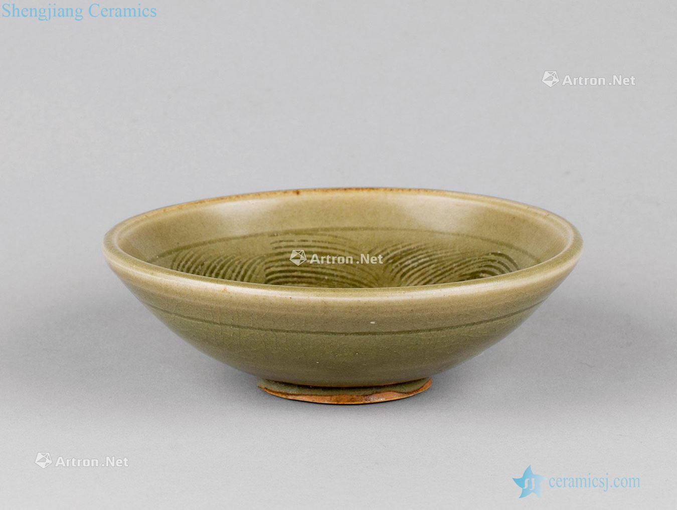 The song dynasty (960-1279), yao state kiln carved flowers green-splashed bowls