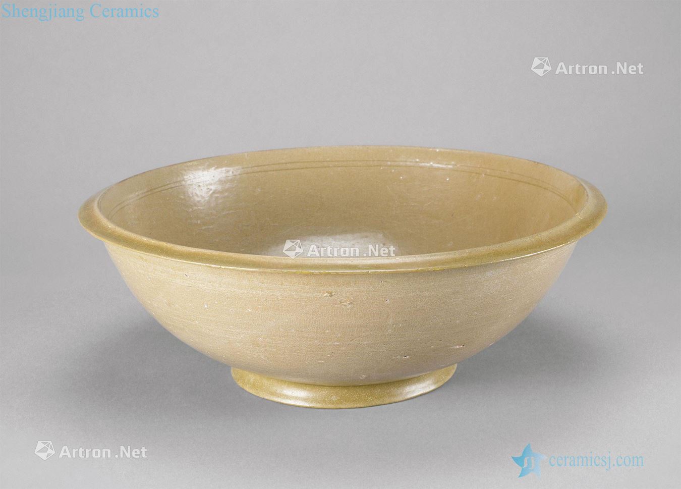 The tang dynasty (618-907) of the kiln celadon flower grain big bowl