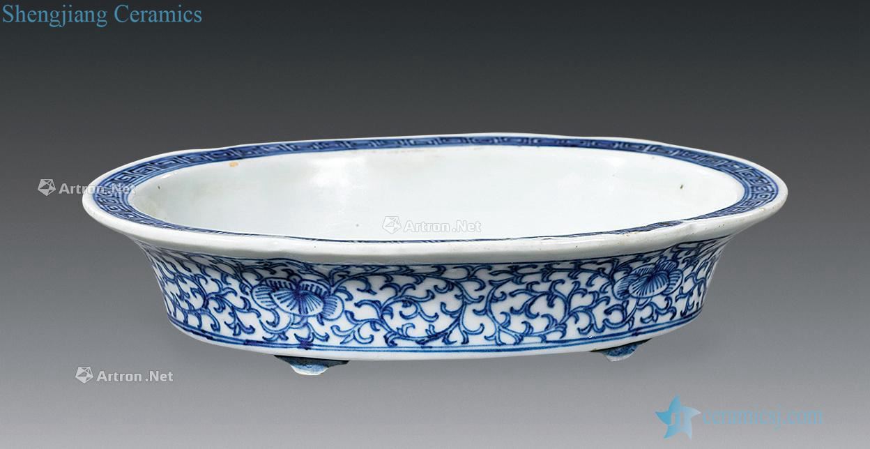 In the qing dynasty Blue and white lotus flower haitang form narcissus basin