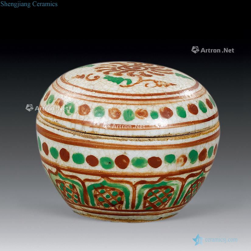 Red colored powder green box in early Ming dynasty