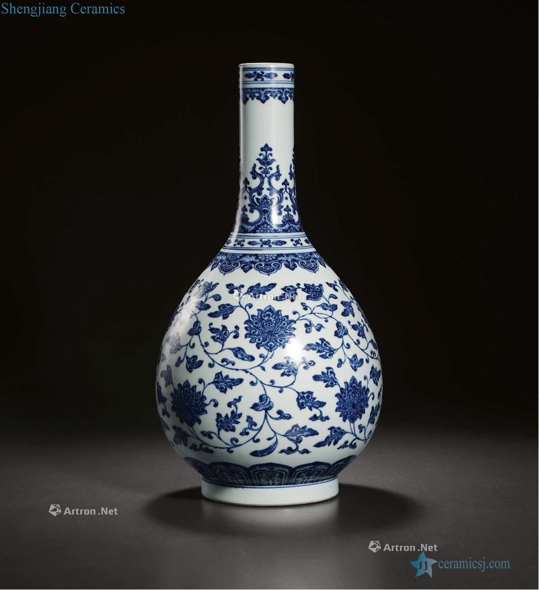 Qing qianlong Blue and white lotus flower grain gall bladder