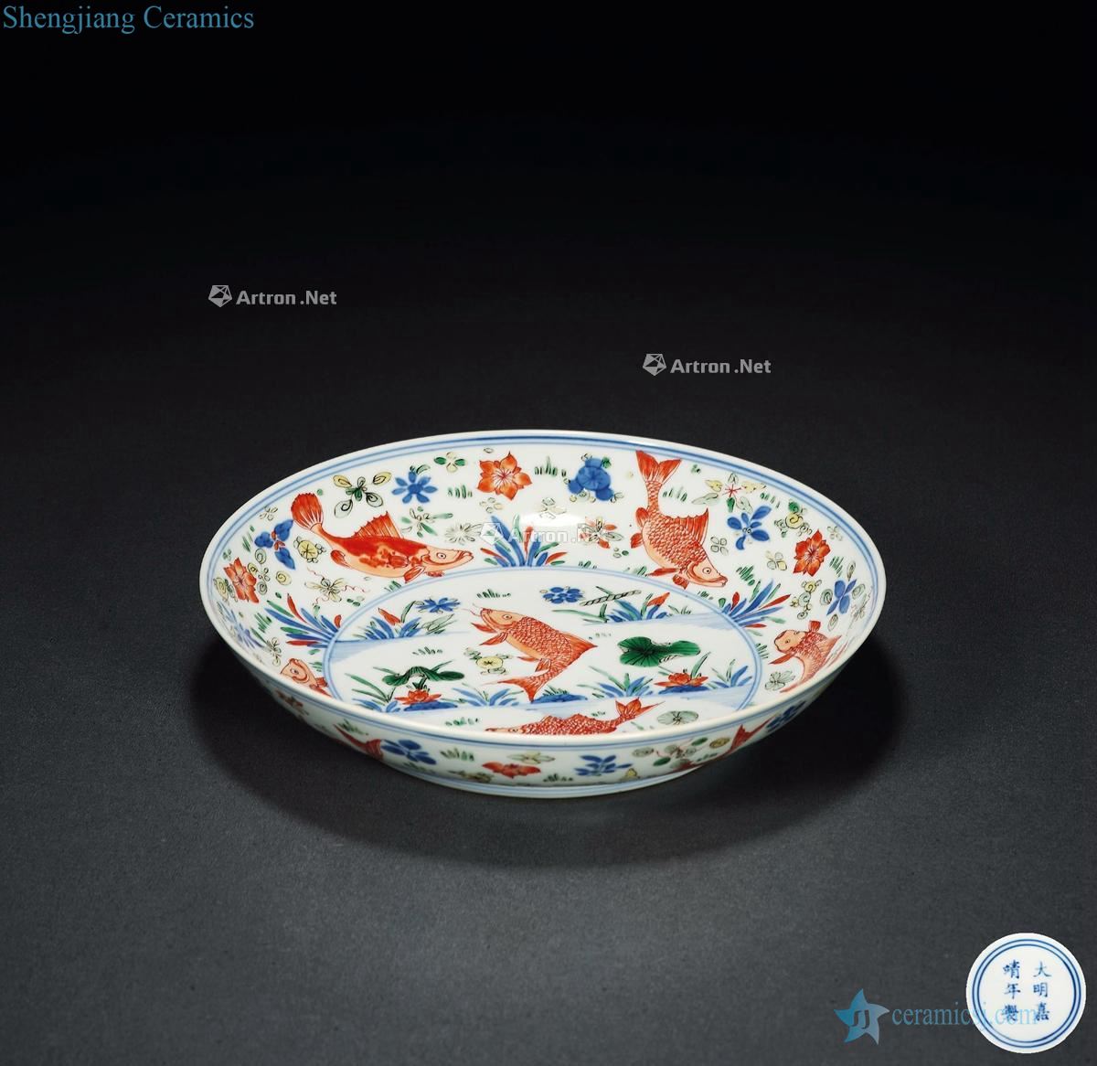 The qing emperor kangxi Blue and white fish and algae tray