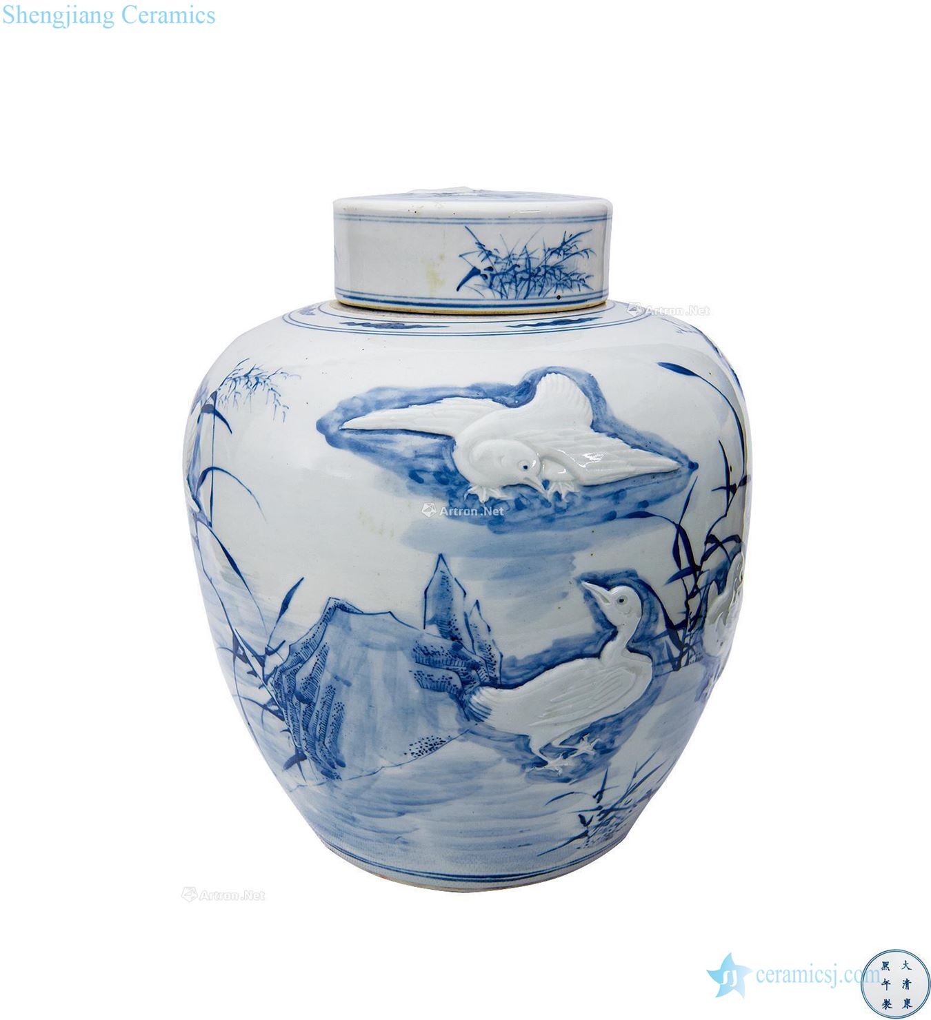 The qing emperor kangxi Blue and white carved porcelain LuYanWen cover tank