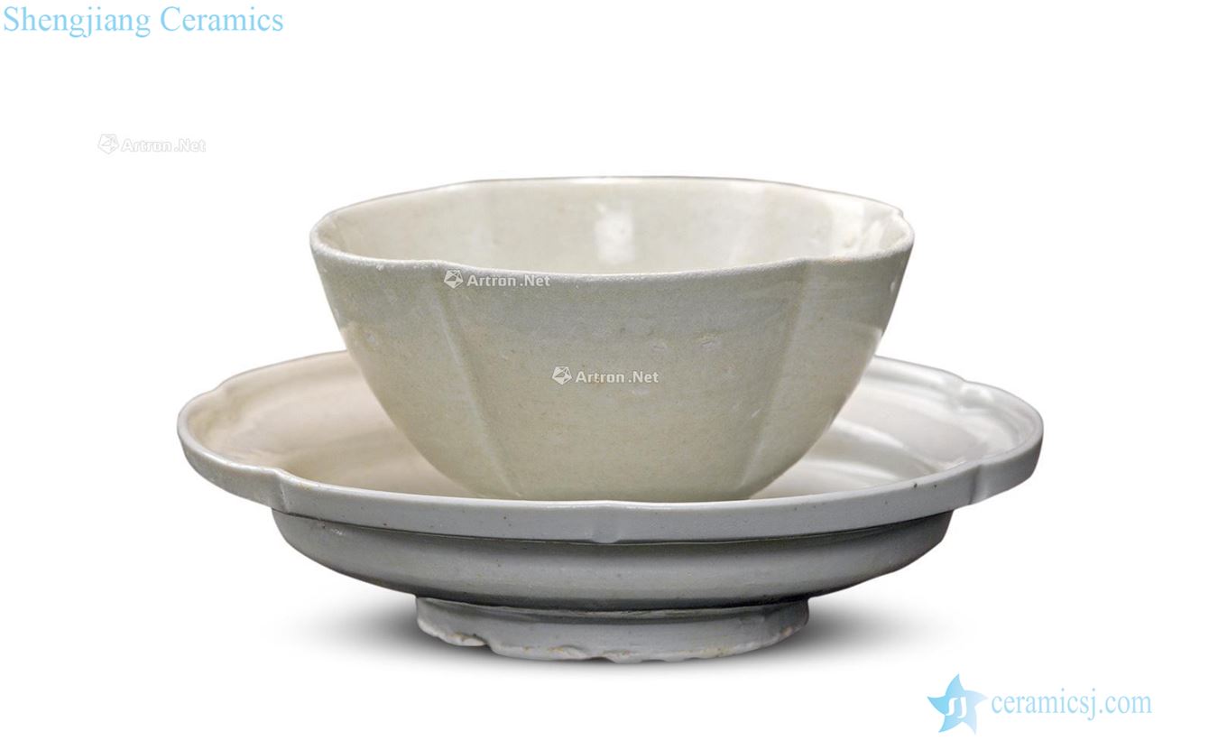 Ming or earlier White porcelain tea (group a)