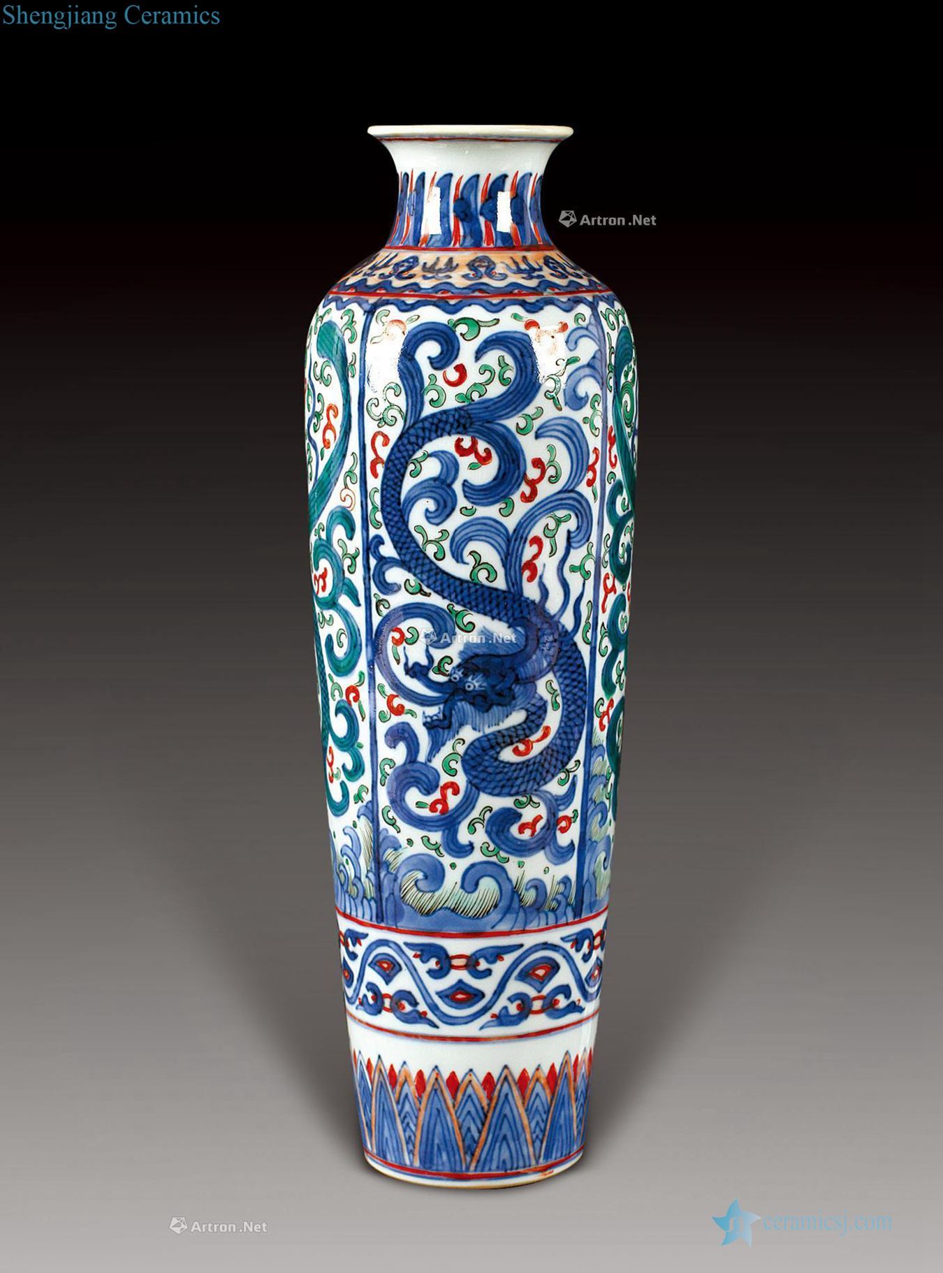 qing Five dragon grain cylinder bottles of blue and white