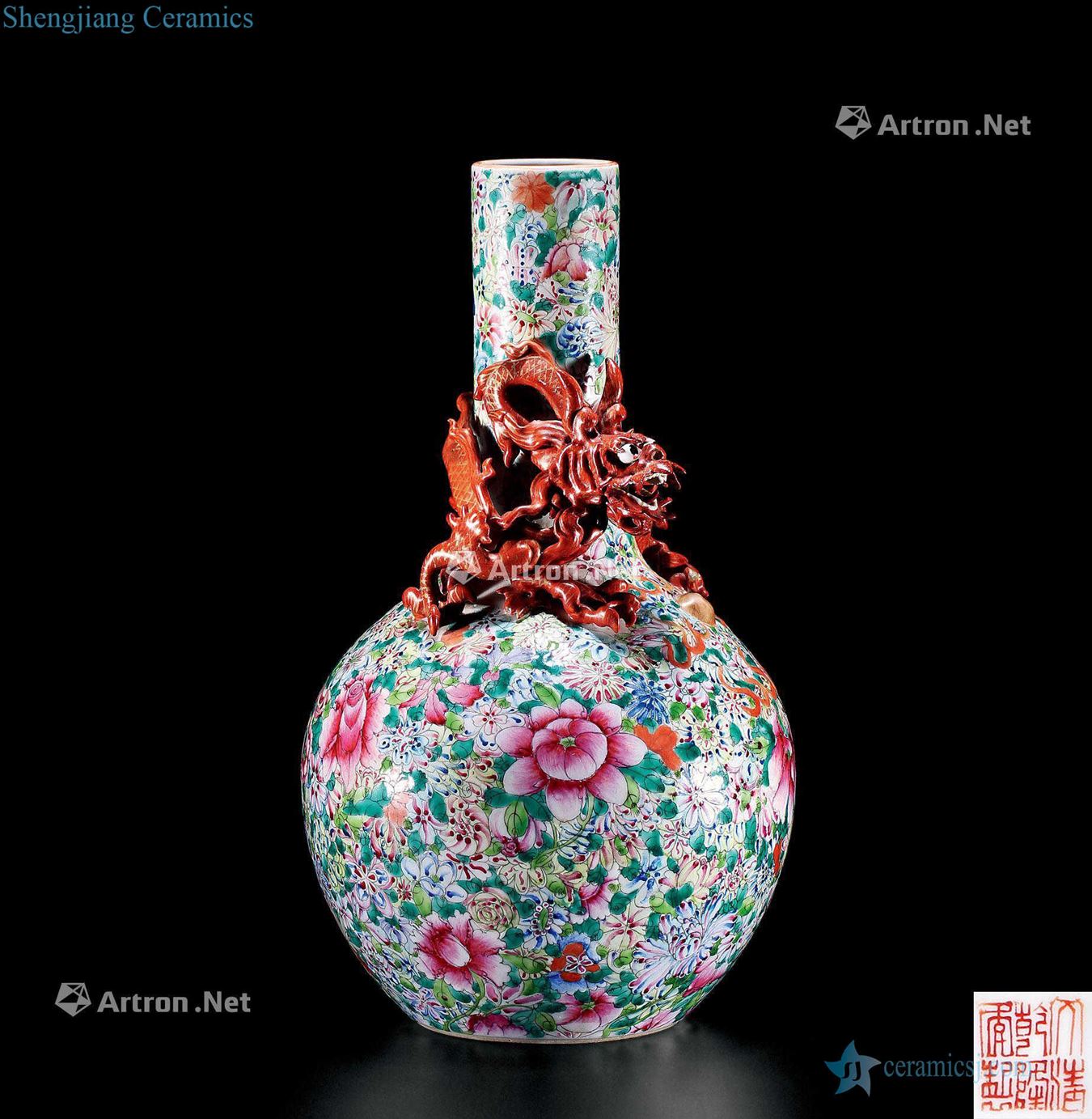 Qing qianlong pastel flowers floor panlong bottles