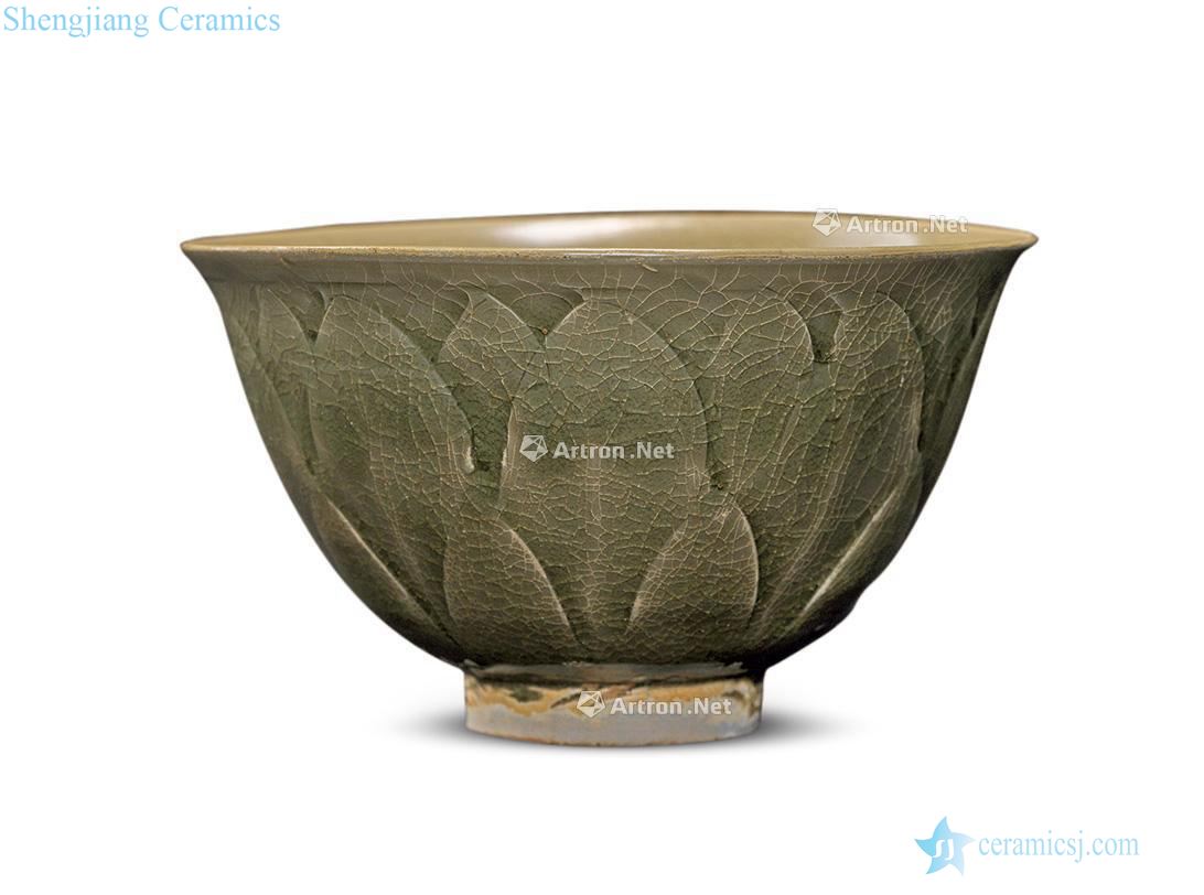 Ming or earlier Northern song dynasty yao state lotus-shaped bowl