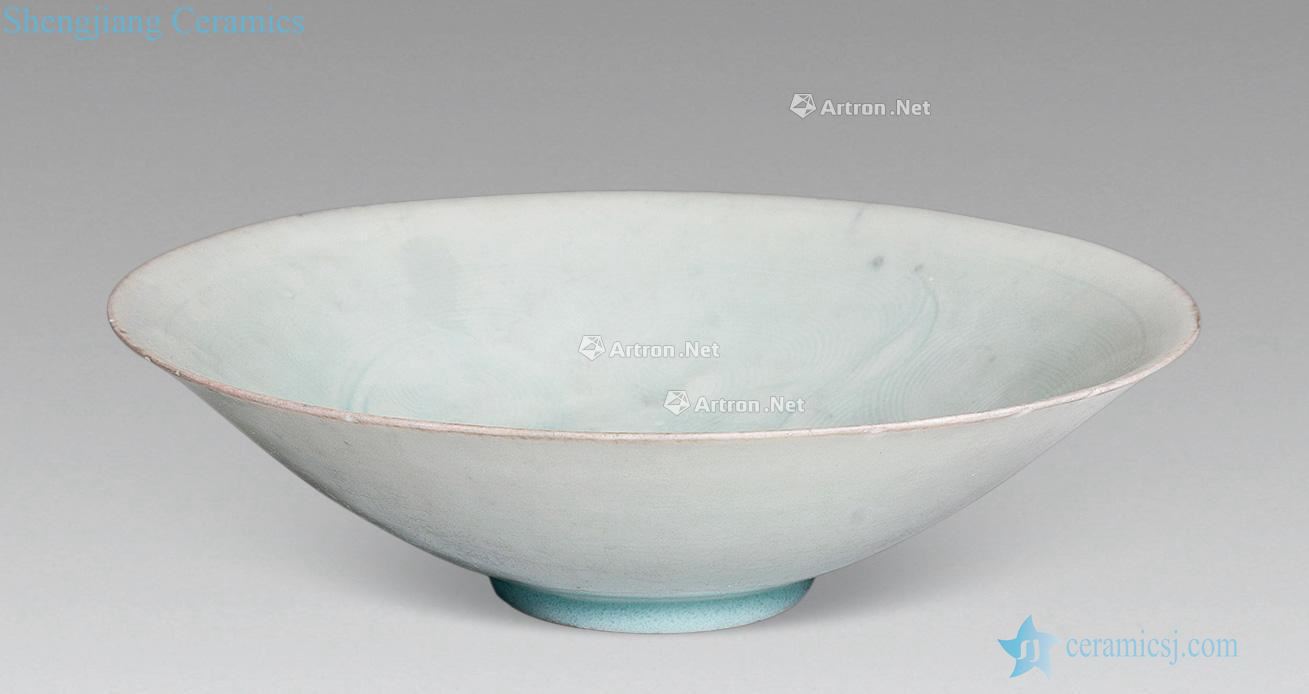 The song dynasty Shadow left kiln green bowl