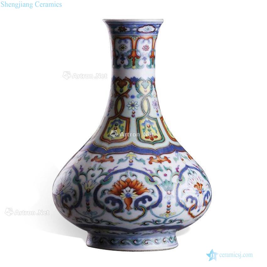 Qing qianlong bucket with enamel paint "the best sweet lotus" figure bottle mouth water chestnut