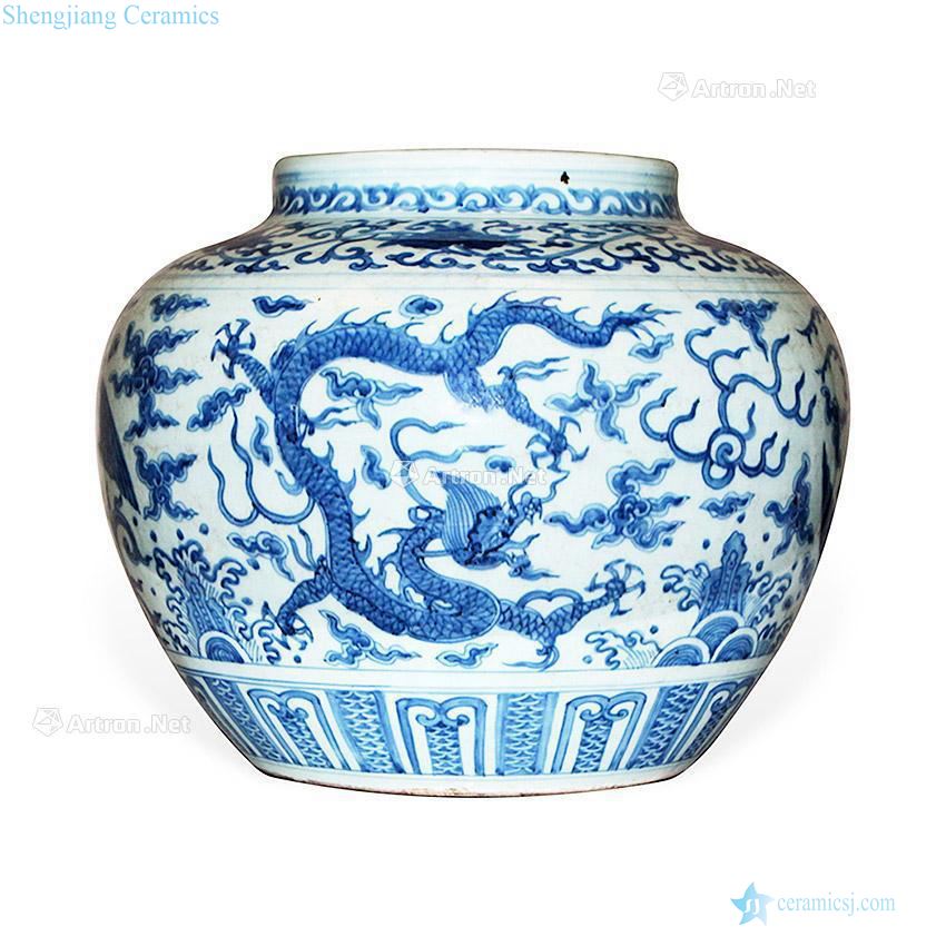 Ming jiajing year Blue and white longfeng grain big pot