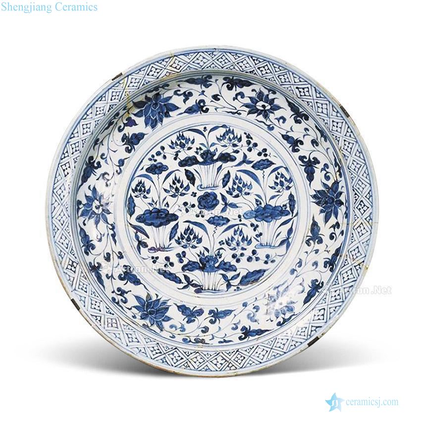 yuan Blue and white tie up branch lotus pond lotus flower medallion type plate