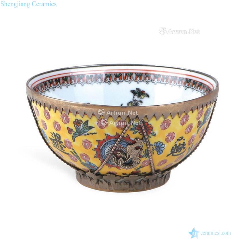 Pastel flowers in the qing dynasty grain copper clad coppering.as silver dragon bowl
