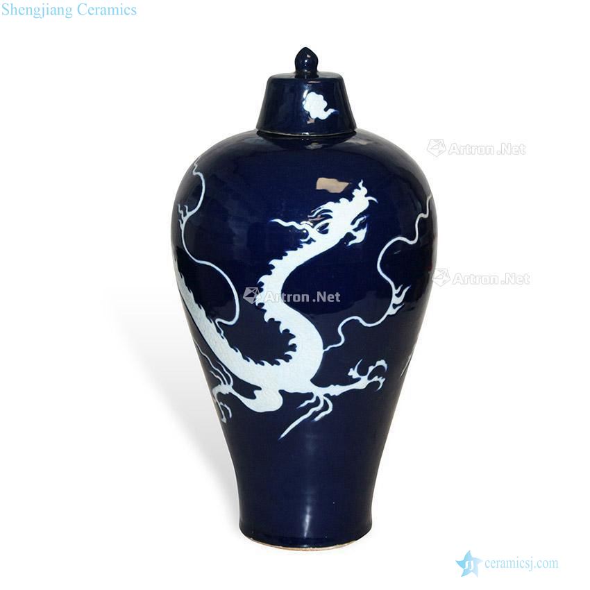 The yuan dynasty Ji blue glaze dragon white space with cover bottle