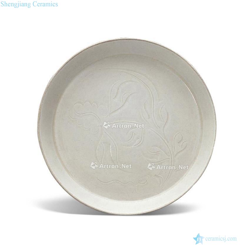 The song kiln carved lotus pattern plate