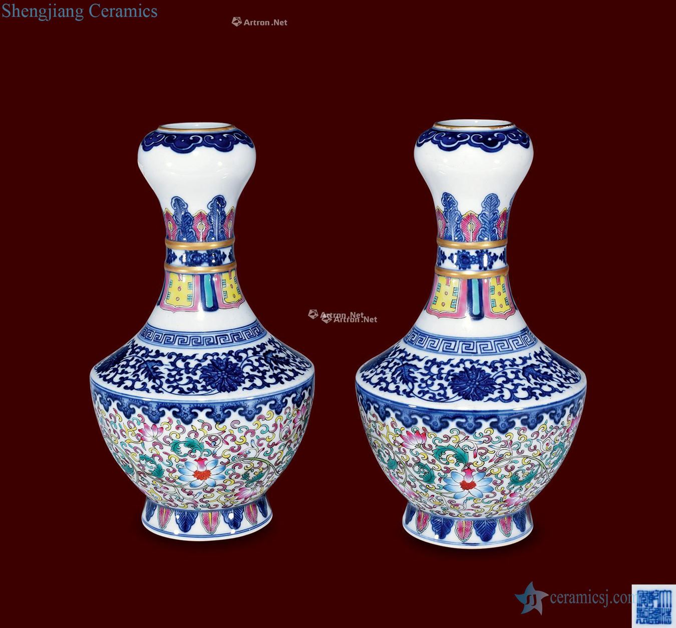 Qing porcelain enamel floral print garlic bottle (a)