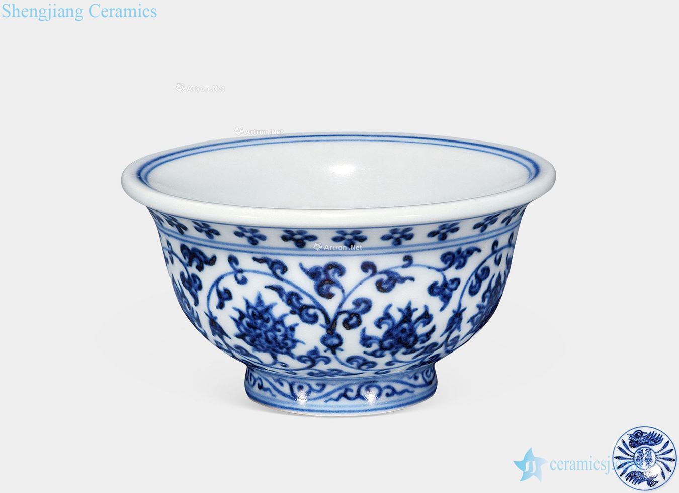Ming Avoid blue-and-white branch grain pressure hand cup flowers