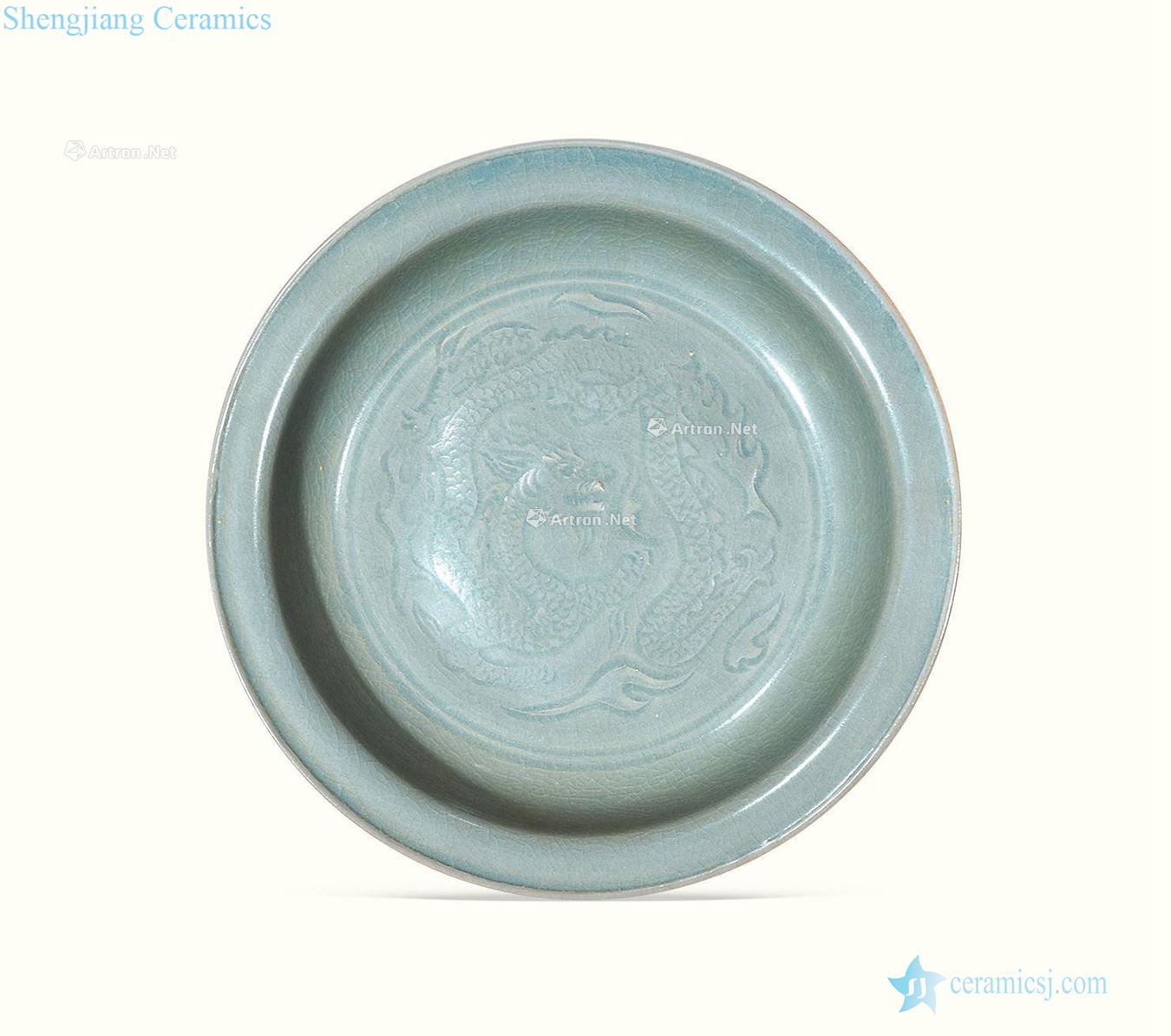 The song dynasty Your kiln green glaze dark carved dragon pattern plate