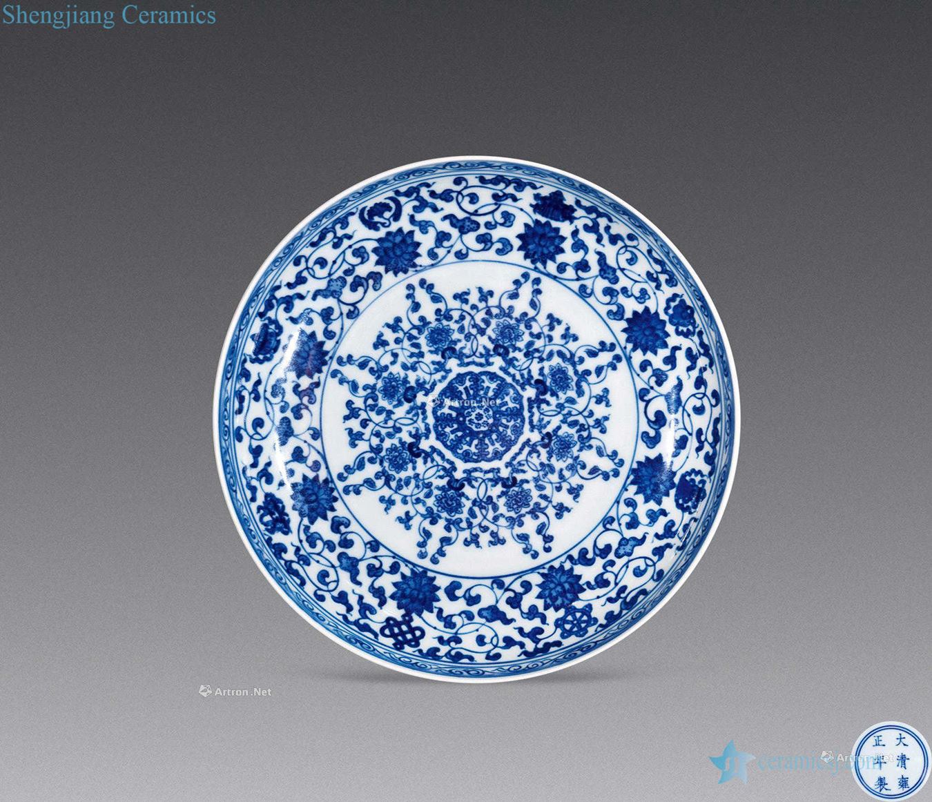 qing Avoid blue and white lotus flower tray