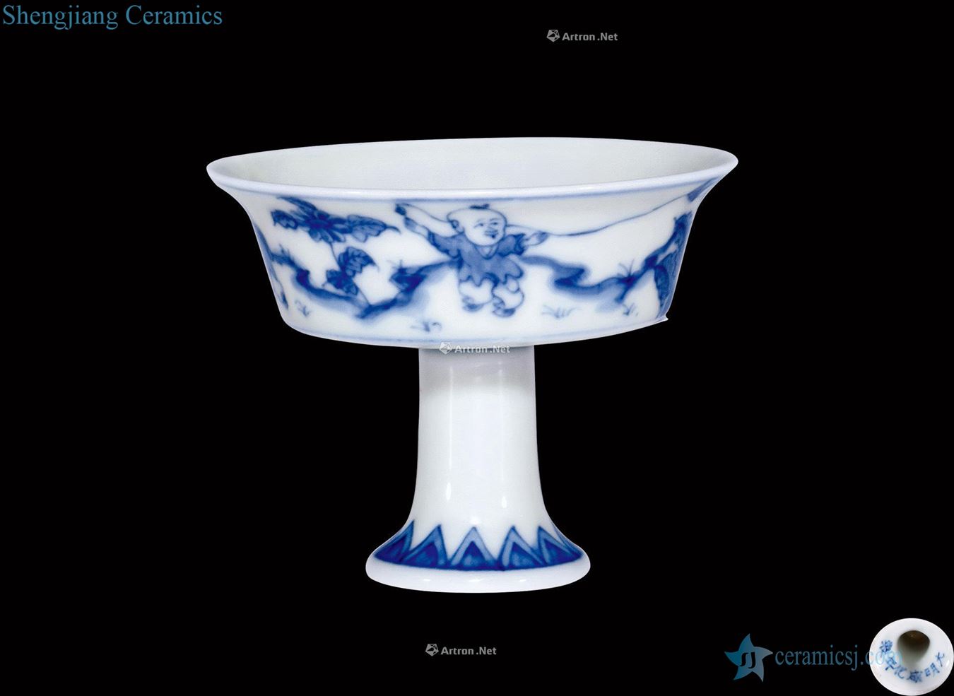 Ming Blue and white YingXiWen footed cup