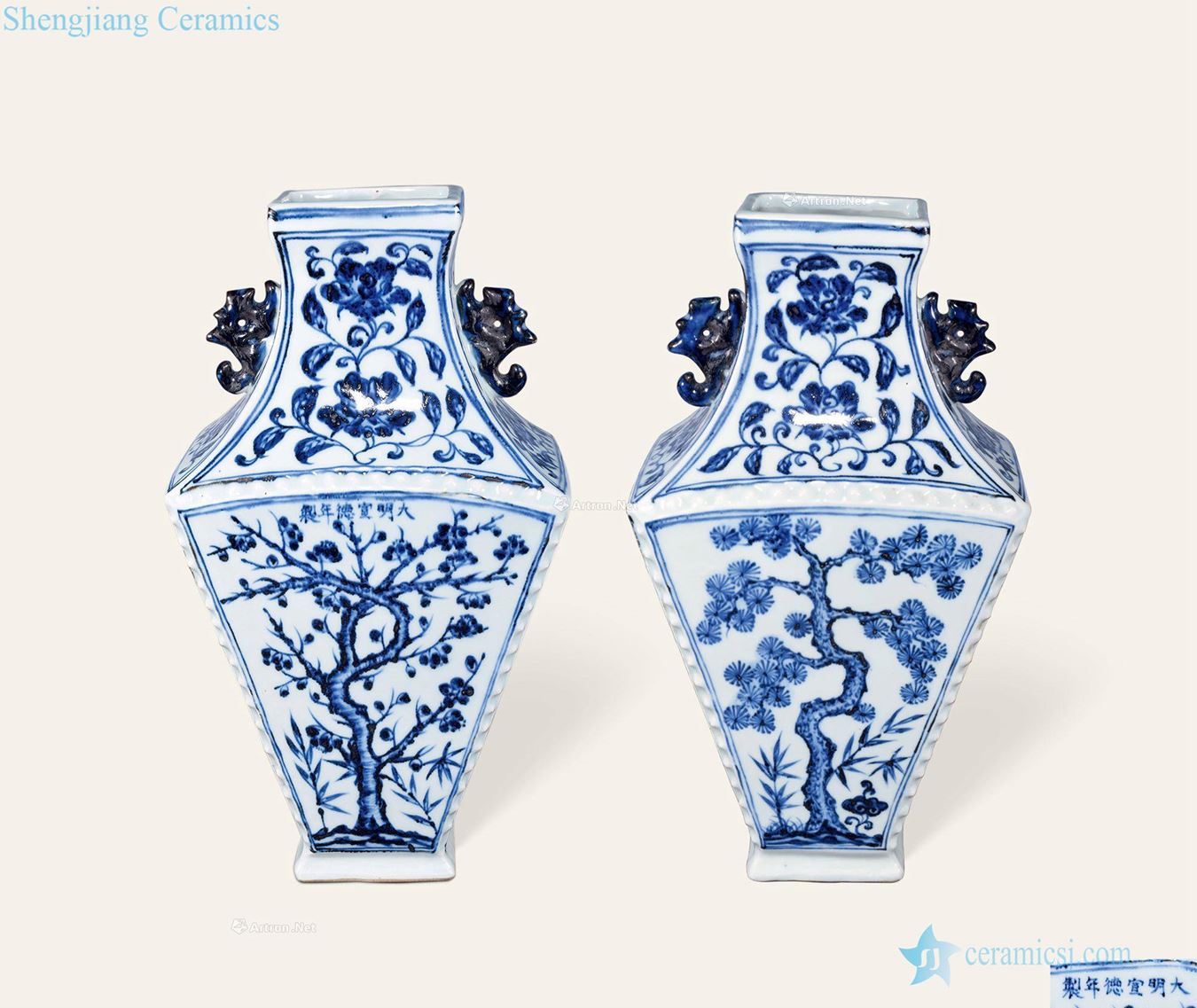 Ming Blue and white, poetic fan dragon ear square bottle (a)