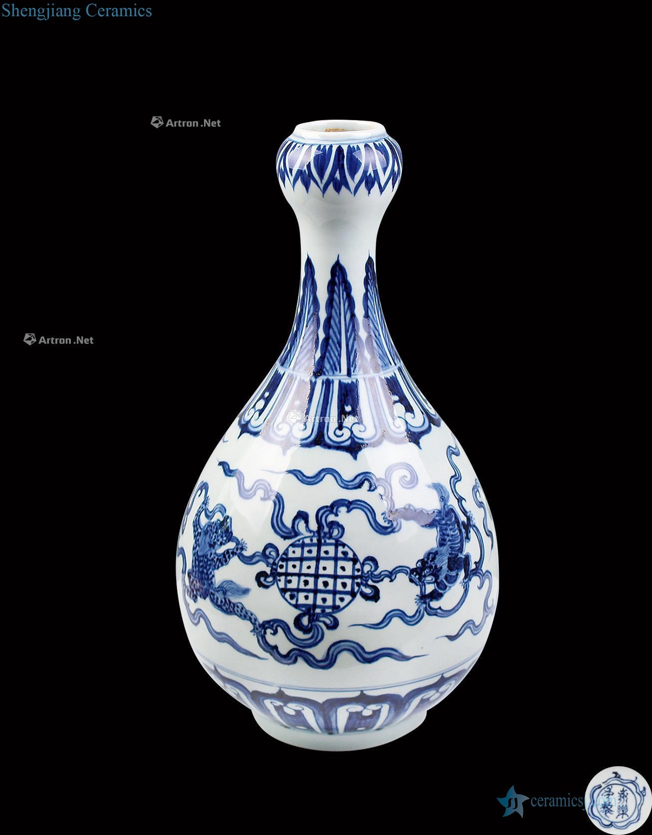Ming Blue blue and white garlic benevolent lotus-shaped grain bottle