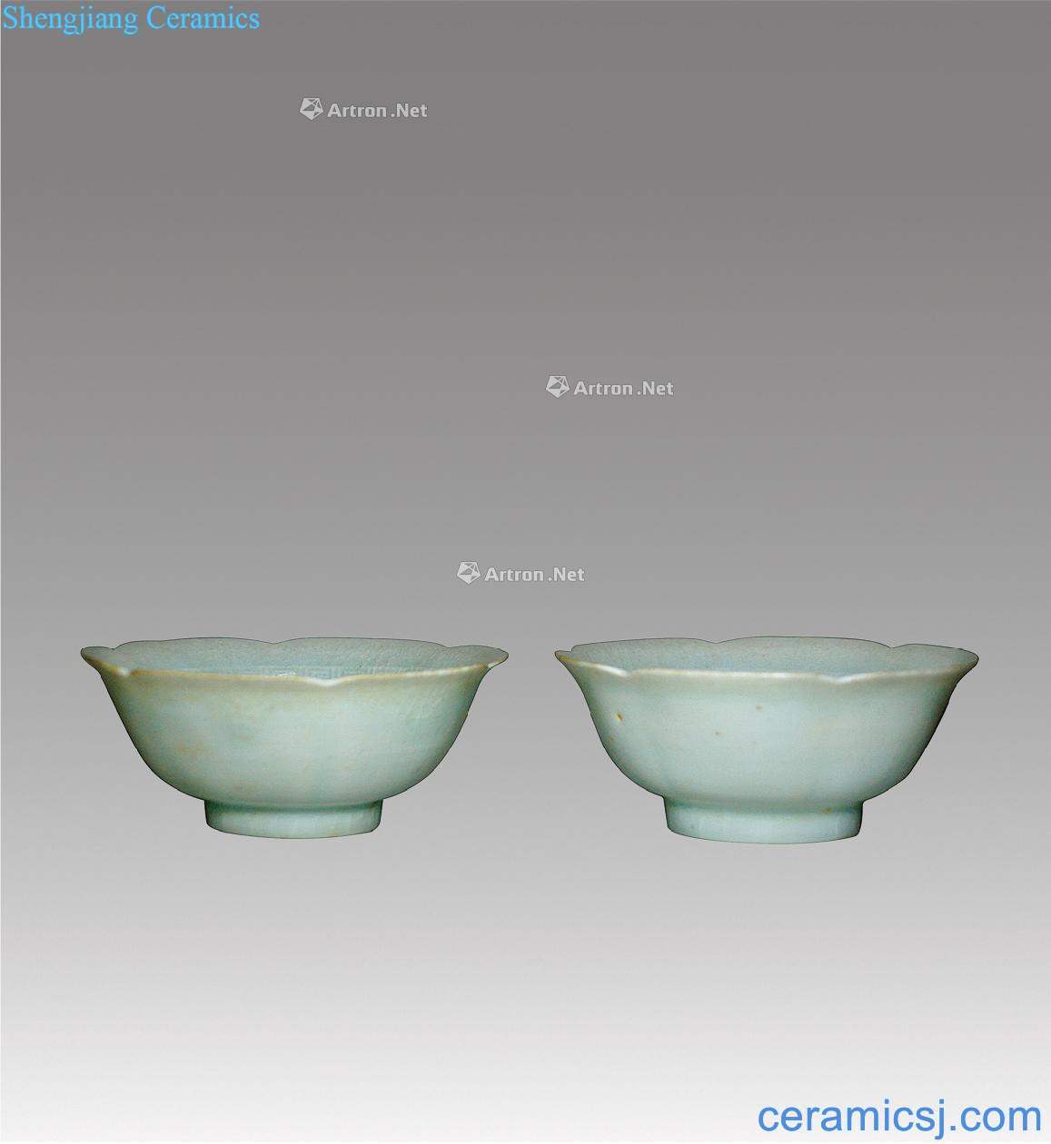 The song dynasty Hand-cut kwai left kiln mouth bowl (a)