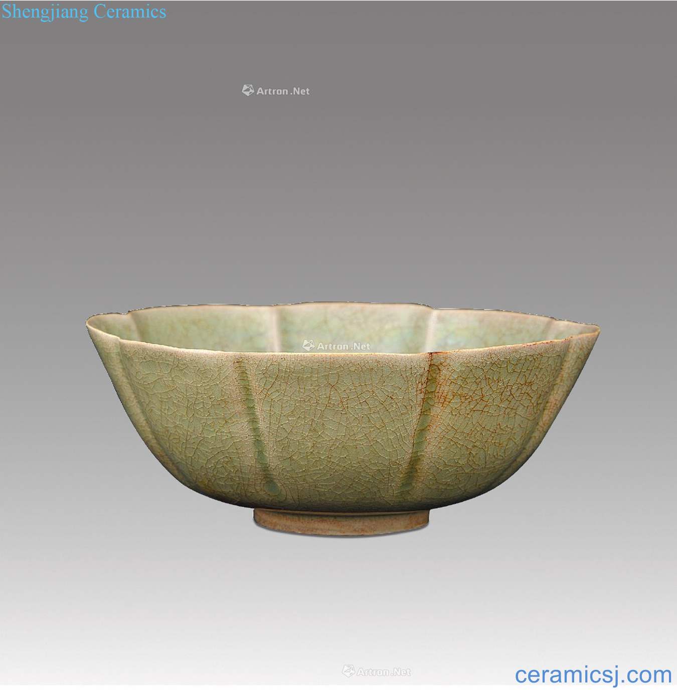 The song dynasty Your kiln of three lane chrysanthemum petals bowl