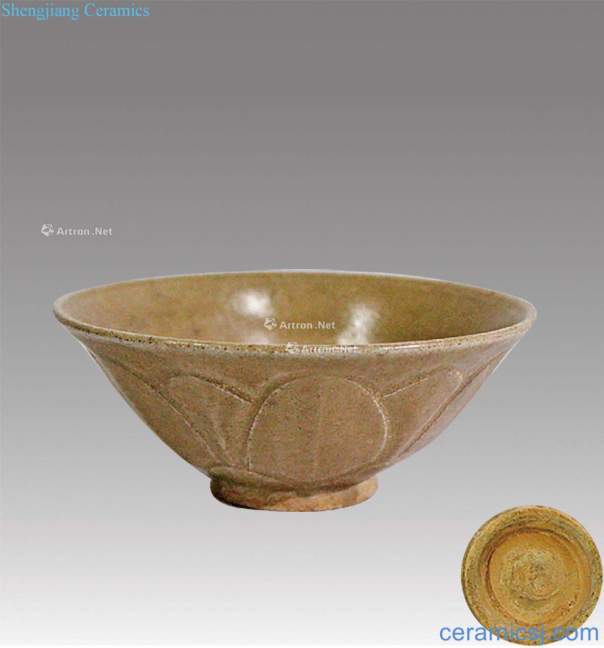 The five dynasties and the secret color porcelain lotus bowl