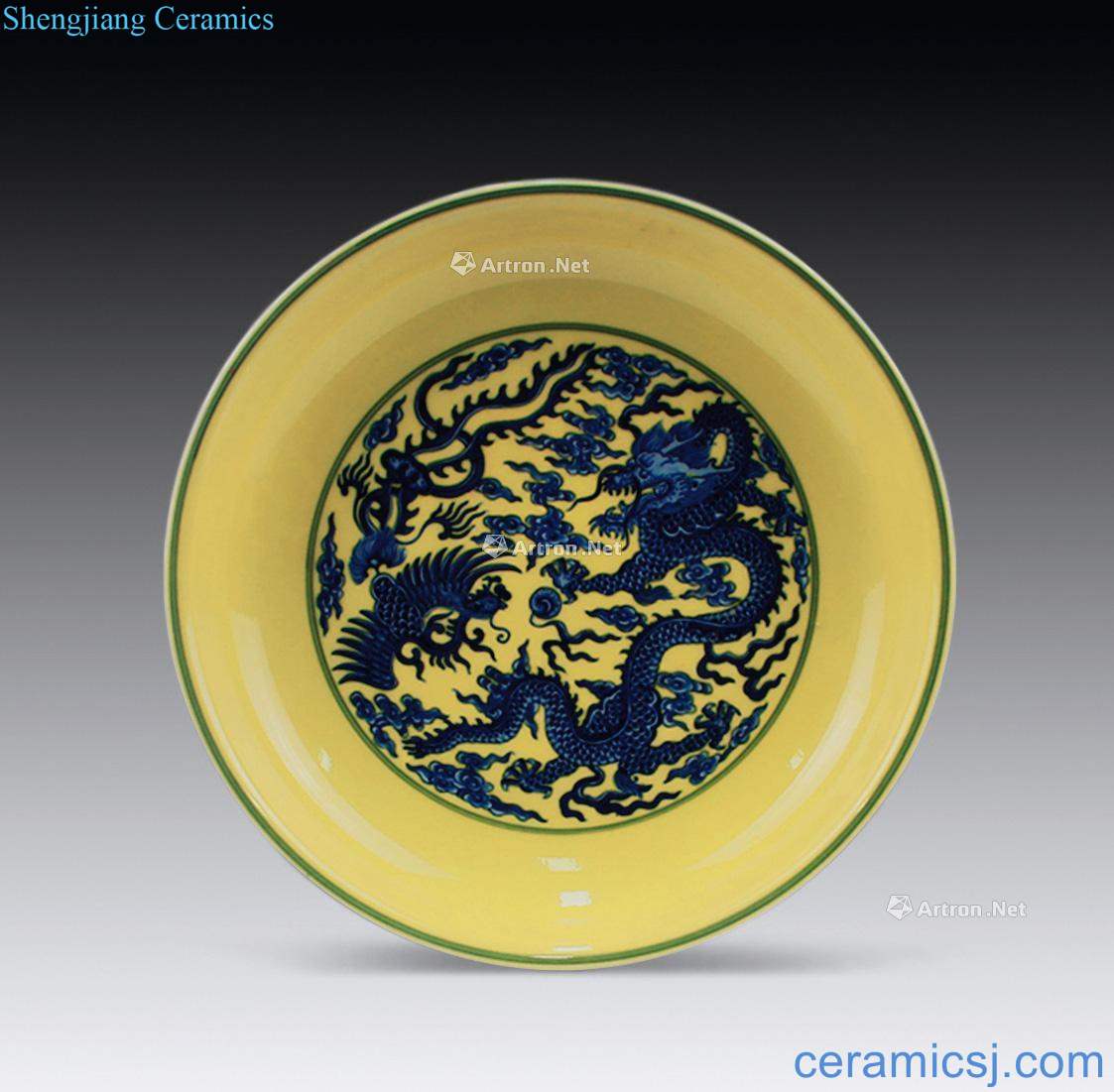 Qing yongzheng, Yellow with blue and white dragon