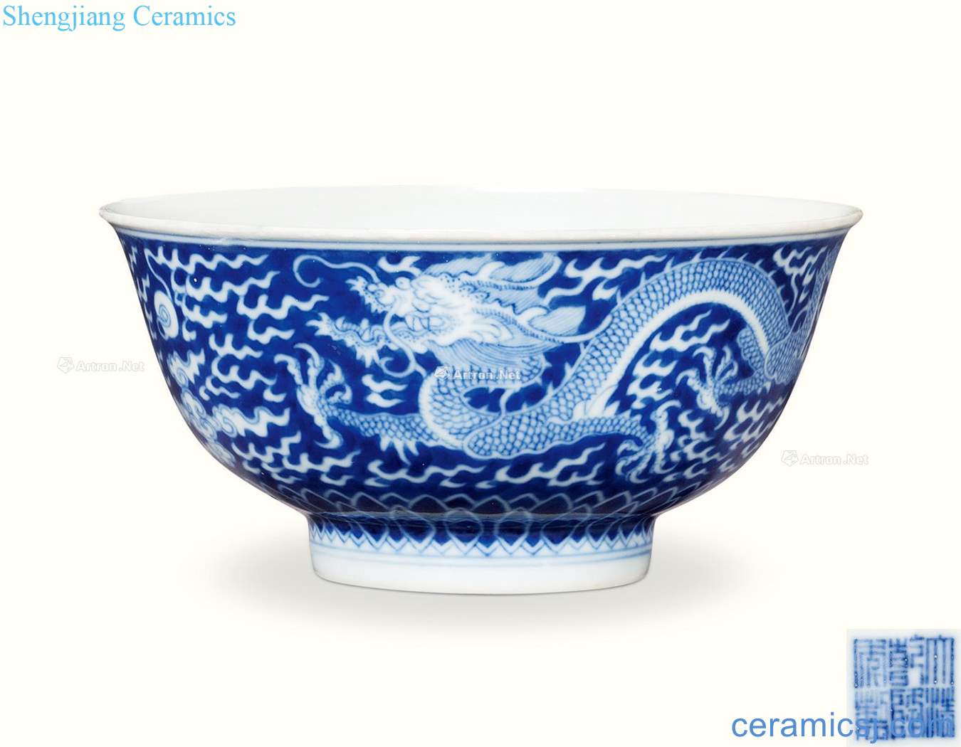 Qing qianlong Blue and white dragon playing bead green-splashed bowls